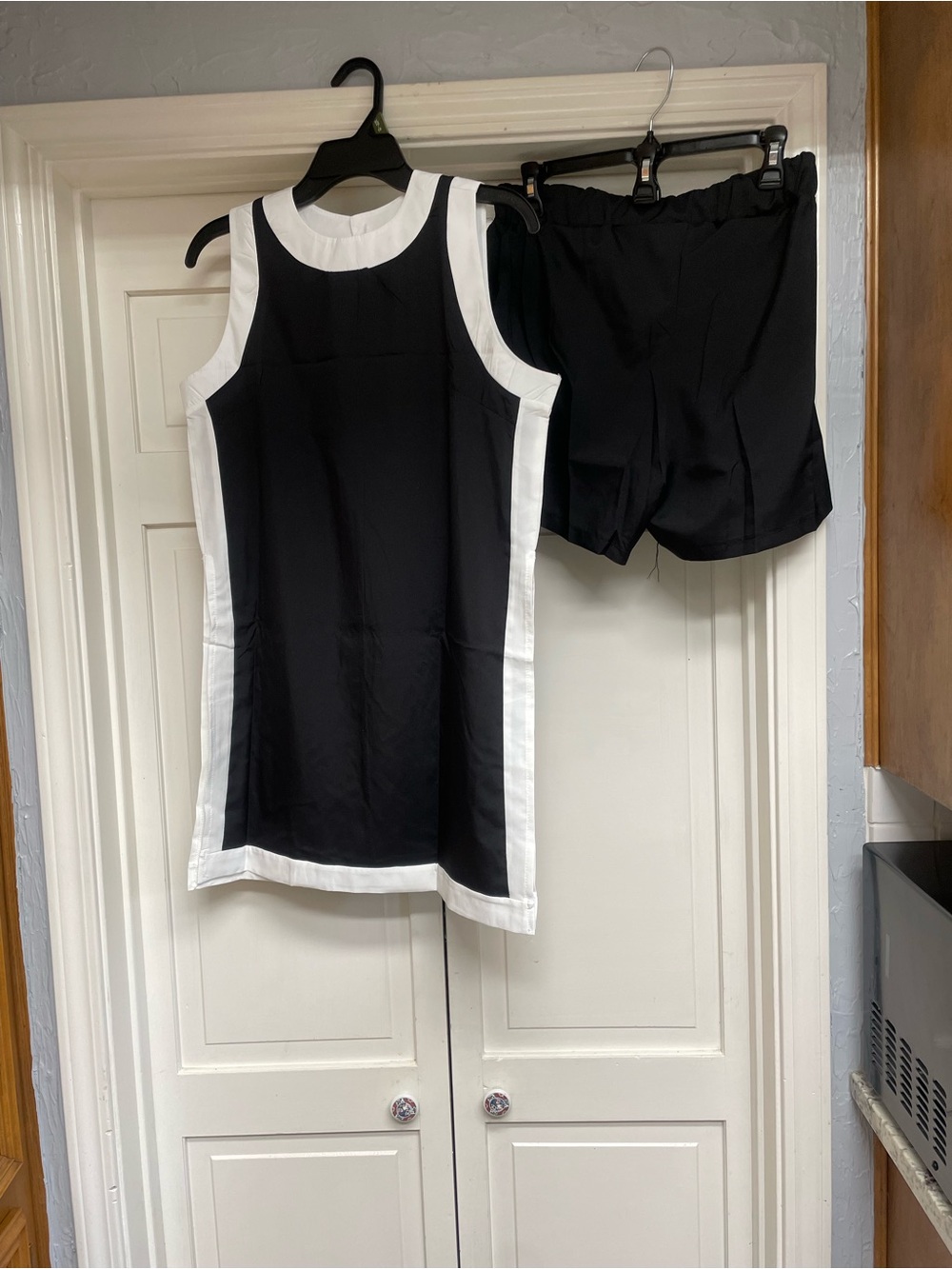 Women’s Brand New Black and White Two-Piece Tunic and Short Set